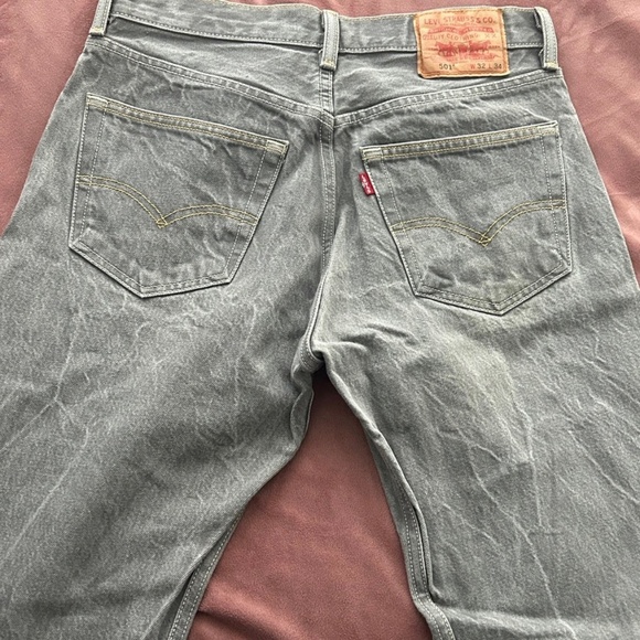 501 Grey Levi’s jean - Picture 4 of 4